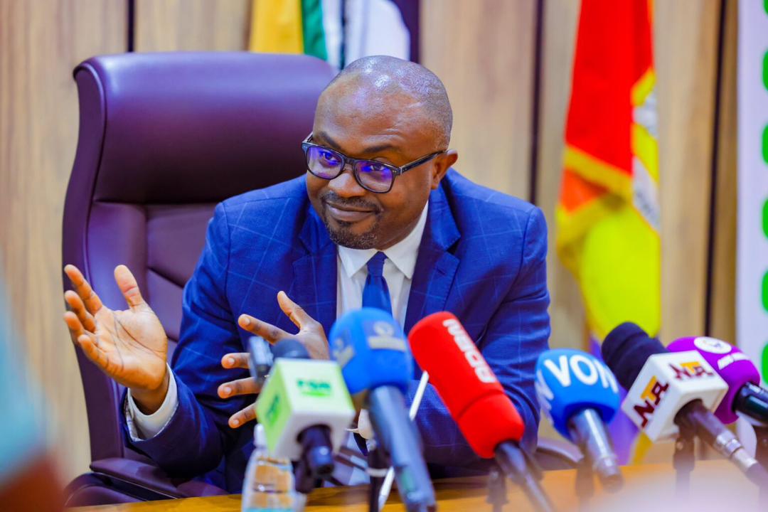 FG to Withdraw Passports from Citizens Who Renounce Status