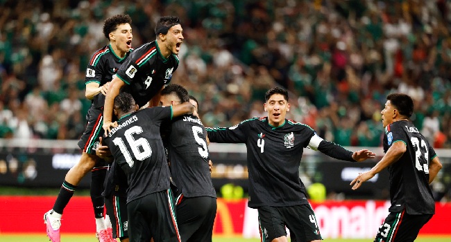 Mexico Qualify for World Cup Knockout Rounds After Beating South Korea