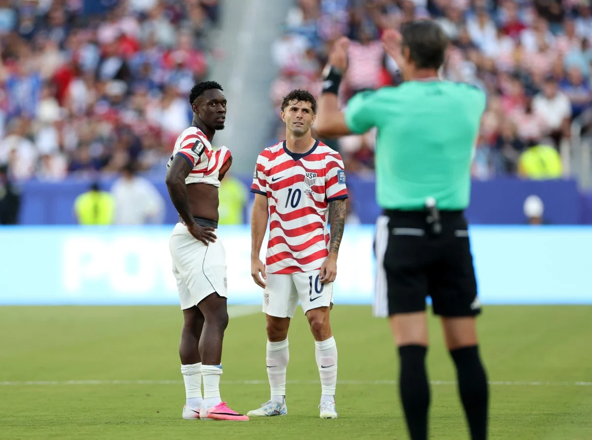 Balogun Scores Before Seeing Red as USA Beat Bosnia 2-0 to Reach World Cup Last 16