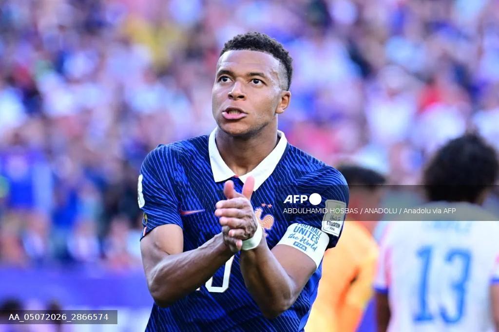 FIFA Confirms Mbappé Leads Messi in World Cup Golden Boot Race