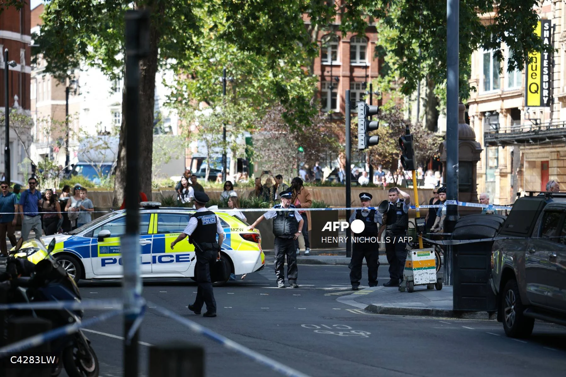 Woman Arrested After Four Men Stabbed in Central London