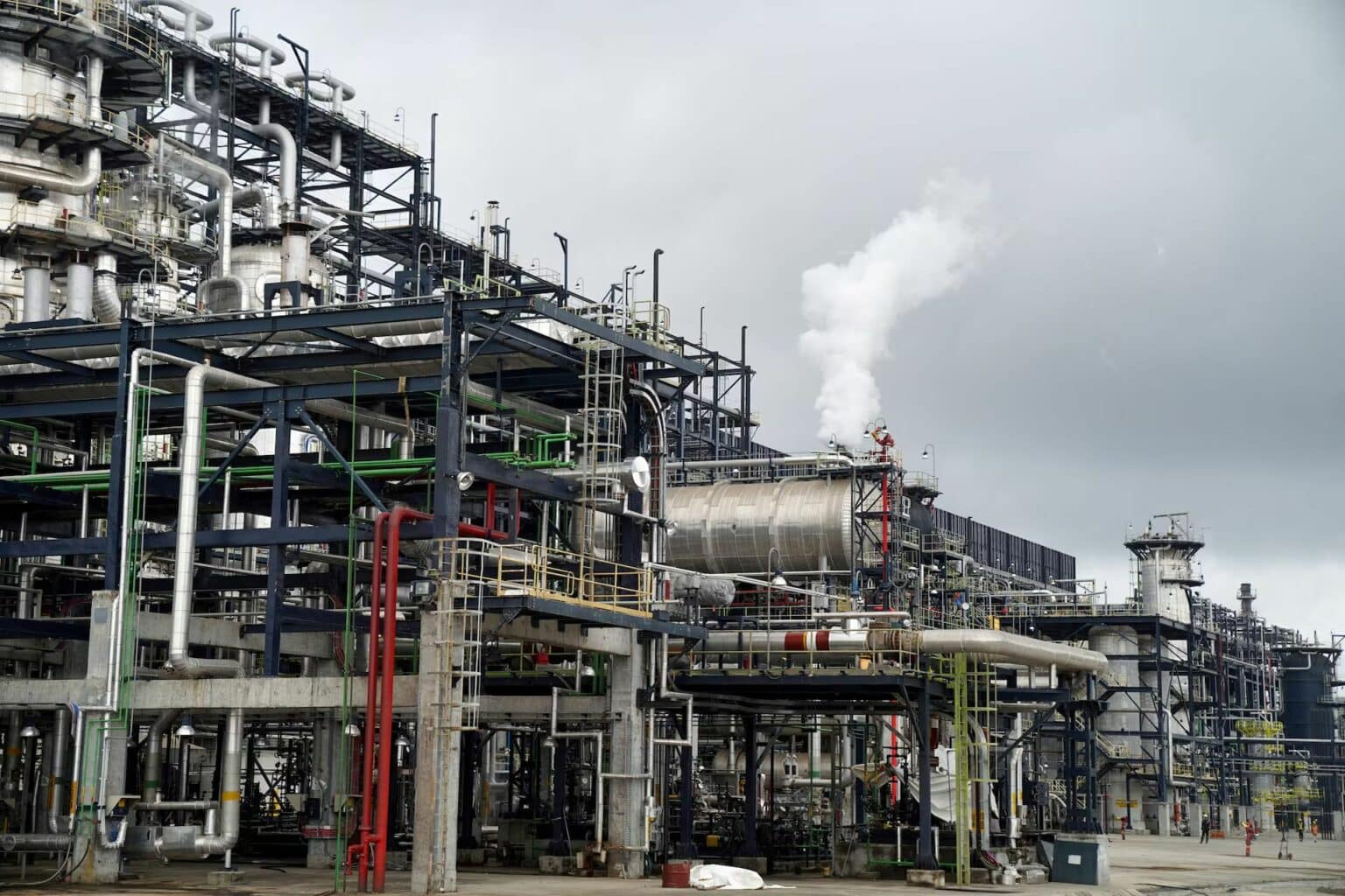 Nigeria Targets Up to $50 Billion in Offshore Oil and Gas Investments