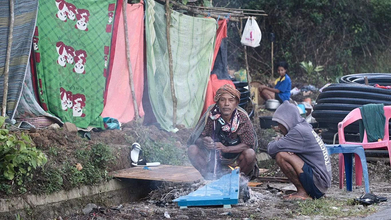 Indonesia Earthquake Leaves 53 Dead as Nearly 13,000 People Are Displaced